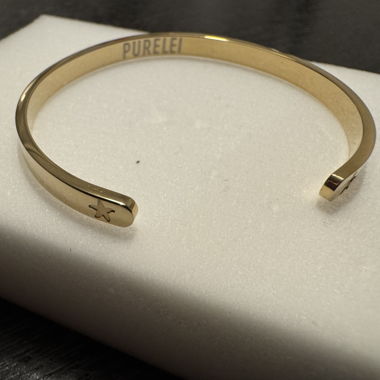 PURELEI gold-coloured bangle