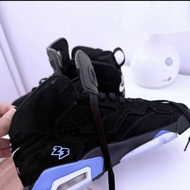 Nike Jordan 35.5 enfant 