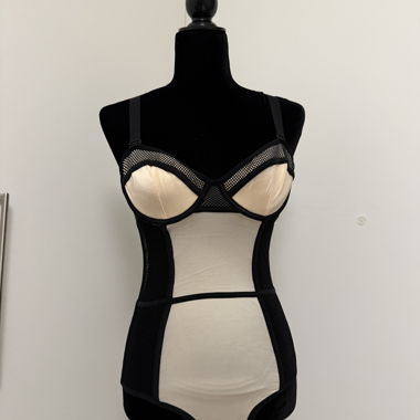 Body Nude e Nero