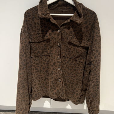 Veste en velours côtelé marron à motif léopard