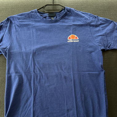 T-shirt Ellesse taille M