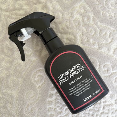 Brume corporelle Lush Strawberry Feels Forever
