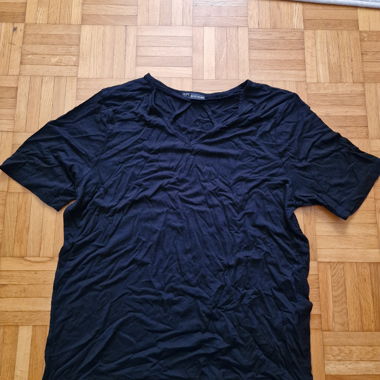 BODYFLIRT schwarzes Shirt