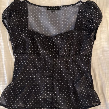 Polka-dot top von Motel