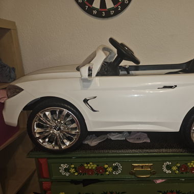 Kinder auto