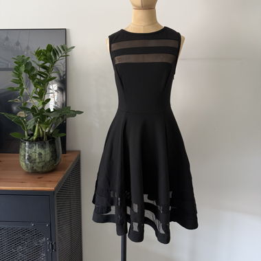 Vestito nero con inserti trasparenti ASOS, tg. 40