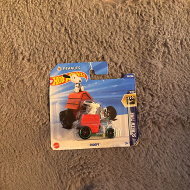 Hot Wheels Snoopy