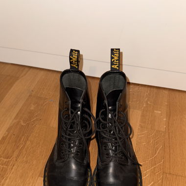 Dr. Martens