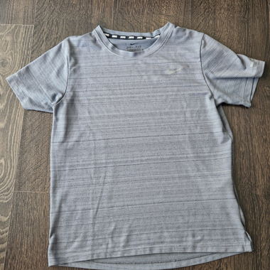 Nike Dri-FIT T-Shirt Grey
