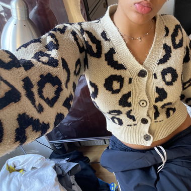 cute leopard sweater 🐆 