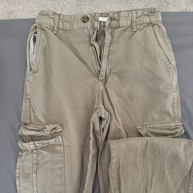 Cargo stradivarius 34 kaki