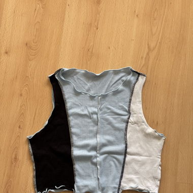 Crop top tricolore 
