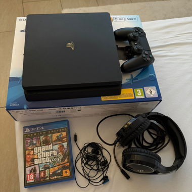 PS4 Console with Headset and Game