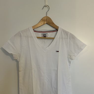 tommy hilfiger t-shirt