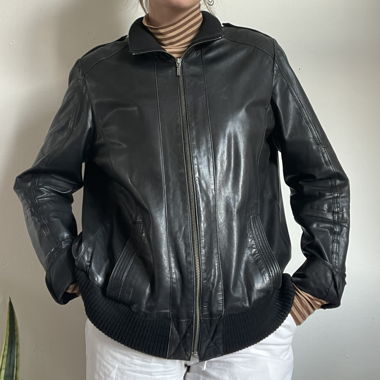 Giacca di pelle nera