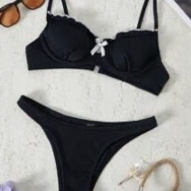 Ensemble de bikini noir