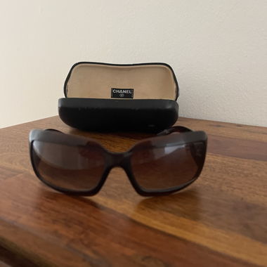 Chanel brown oversized sunglasses