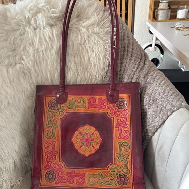 Sac en cuir avec ornements