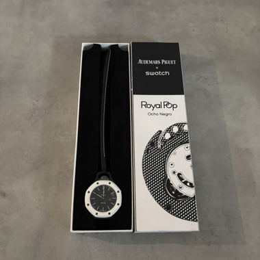 Swatch Royal Pop Ocho Negro