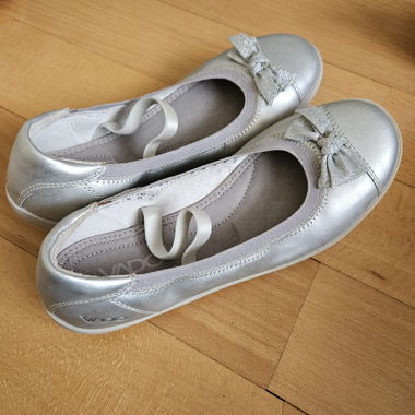 Ballerine argentate con fiocco Gr.37