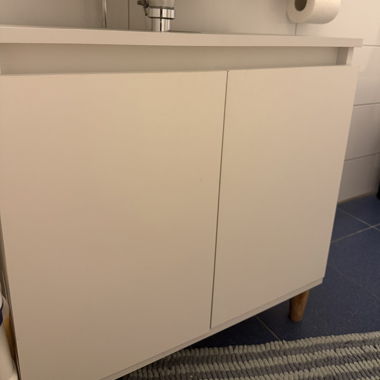 Weisser Badschrank
