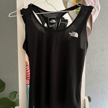 The north Face top