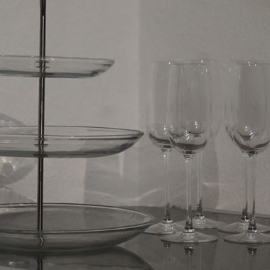 Glass Etagere & Champagne Glasses Set