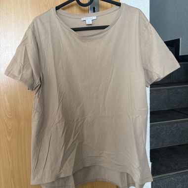 T-shirt beige di AMISU