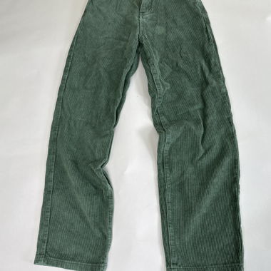 Grüne Cordhose