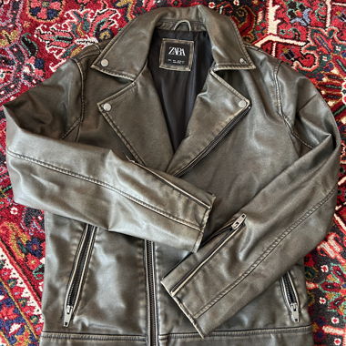 Veste en faux cuir Zara