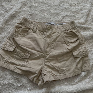 Bershka Short Cargo Shorts Beige Gr. S