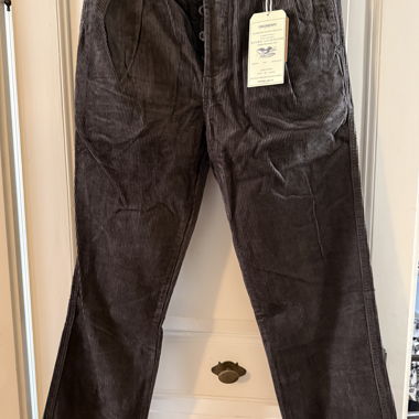 Pantaloni in velluto a coste marrone scuro