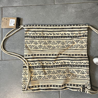 Dakine Kordelrucksack mit ethnischem Muster
