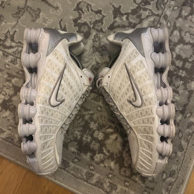 Nike Shox Sneakers