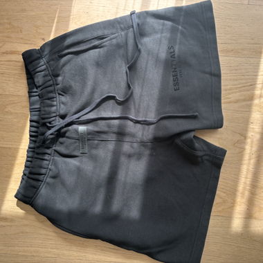 Essentials Shorts
