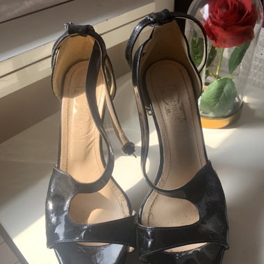 Tacchi neri divine follie