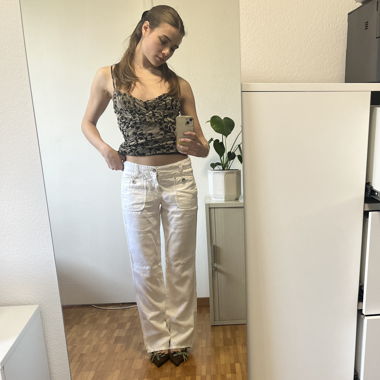 Pantaloni in lino bianchi, a gamba dritta