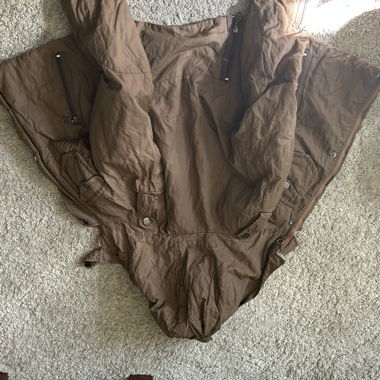 Veste marron avec capuche