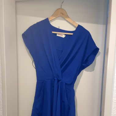 Blaues Kleid