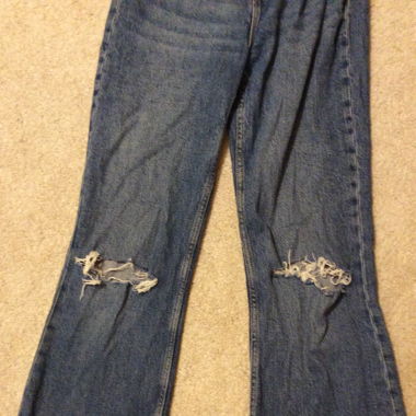 Flare jeans troue bershka 