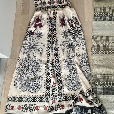 Patterned Strapless Dress