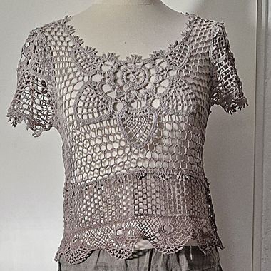 Cute embroidered top