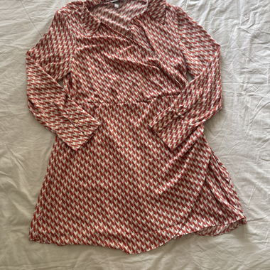 Abito fluido con motivo zigzag – Elegante & originale