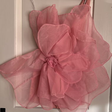 Rosa Blumenkleid 