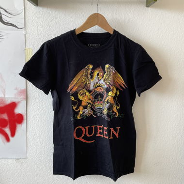 T-shirt nera Queen