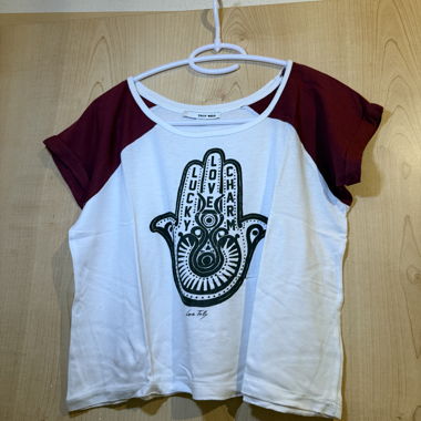 T-shirt graphic tee