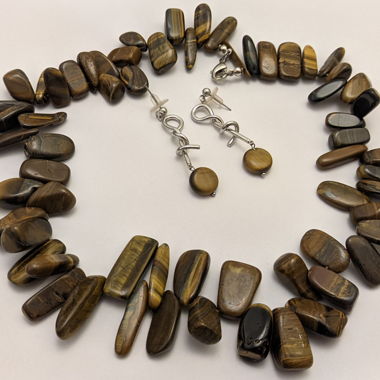 Collana con occhio di tigre e orecchini, set di gioielli