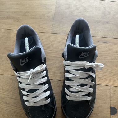 vintage nikes