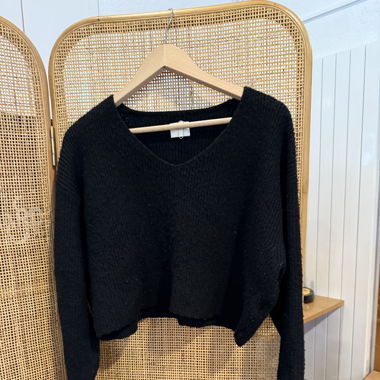 Pull court noir