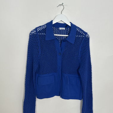 Gilet en maille ajourée bleue